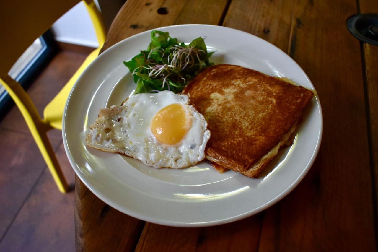 Penzion A Bistro Dilna トレボン エクステリア 写真