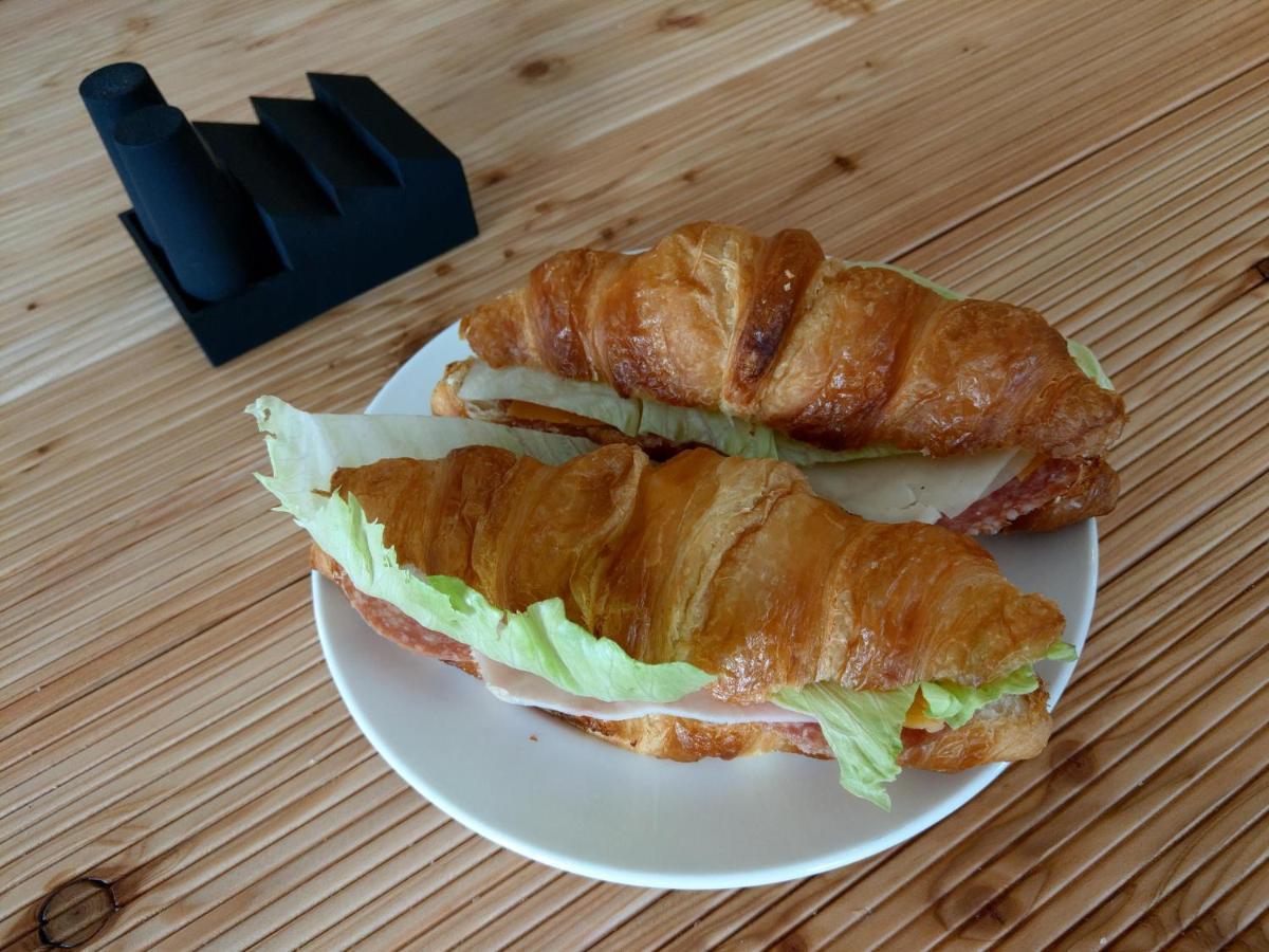 Penzion A Bistro Dilna トレボン エクステリア 写真